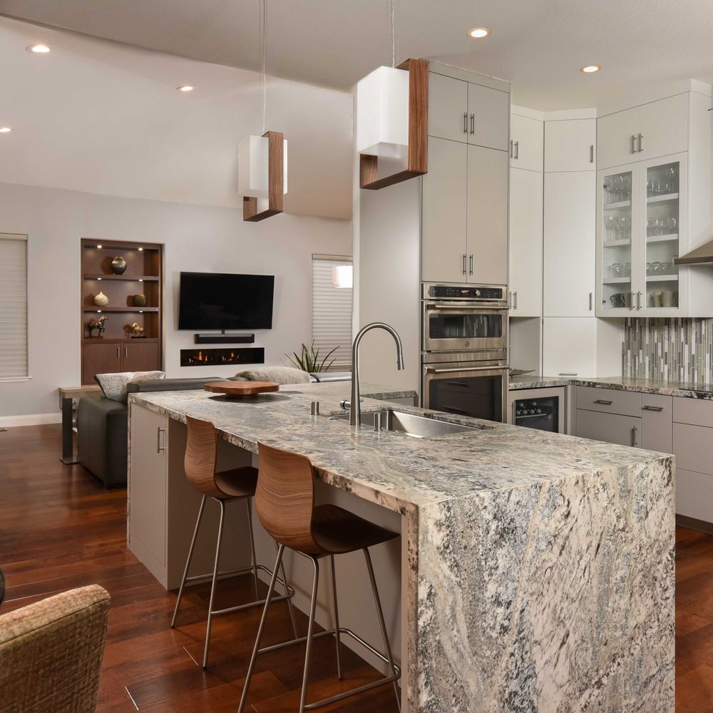 Modern Aesthetic with Clean Lines Kitchen - Dorene Gomez Interiors : Dorene  Gomez Interiors